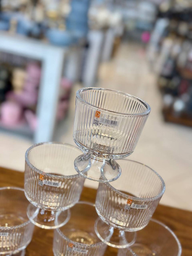بستنی خوری شیاردار پایه کوتاه Deli Glass | ظروف پذیرایی لوکس و مدرن