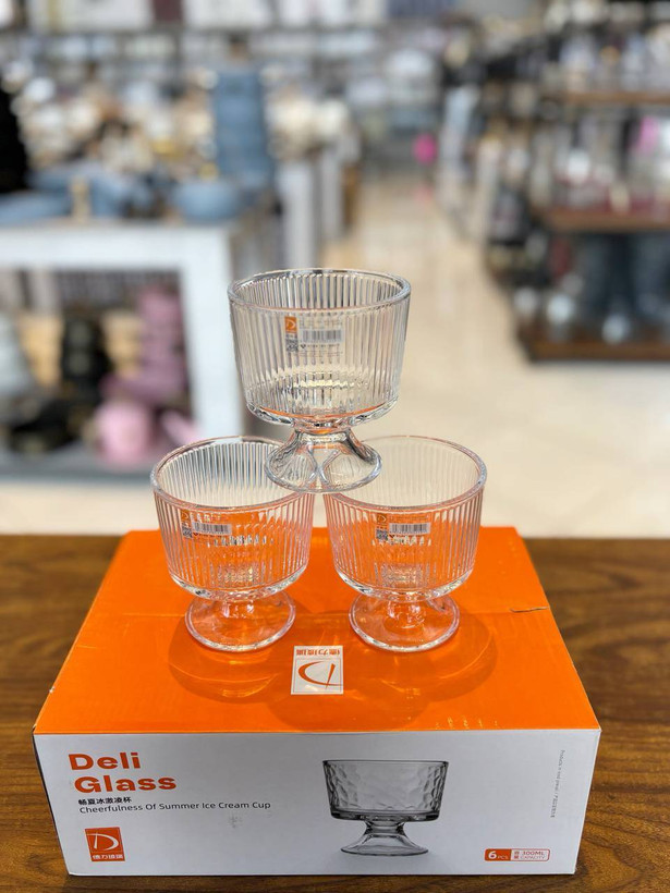بستنی خوری شیاردار پایه کوتاه Deli Glass | ظروف پذیرایی لوکس و مدرن