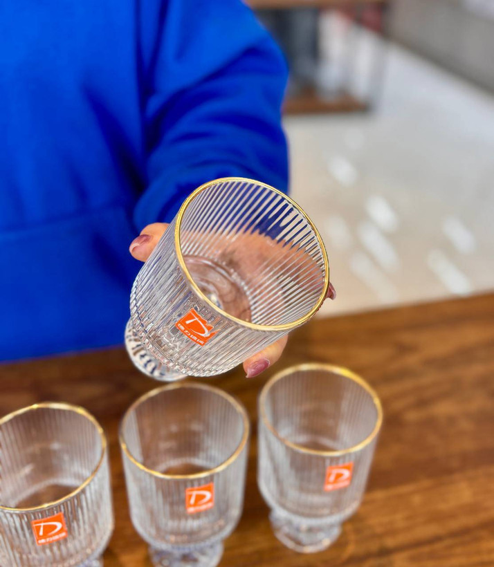 دسرخوری کوه یخی لب طلا Deli Glass | وارداتی، لوکس و شیک برای پذیرایی