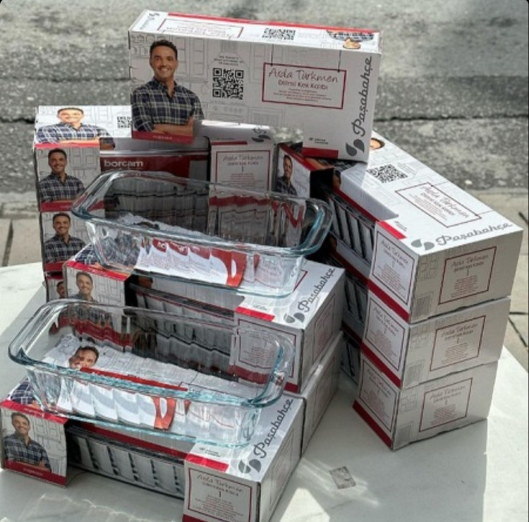 تابه مستطیل پیرکس پاشا باغچه مدل Borcam کد 59894؛ باکیفیت و مقاوم