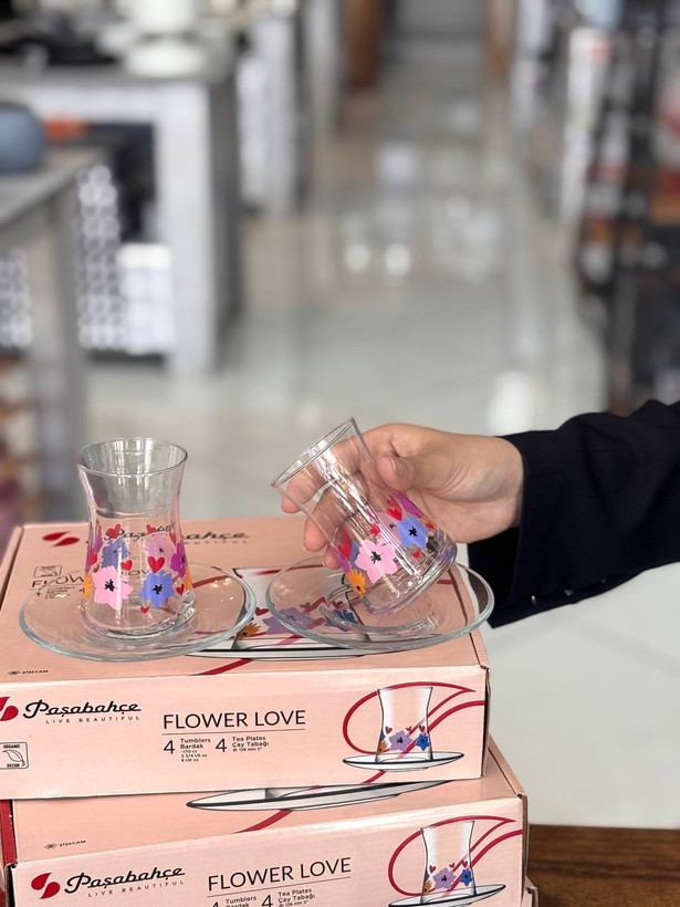 استکان و نعلبکی ۸پارچه پاشاباغچه طرح Flower Love کد 95290 | ست چای خوری لوکس ترکیه