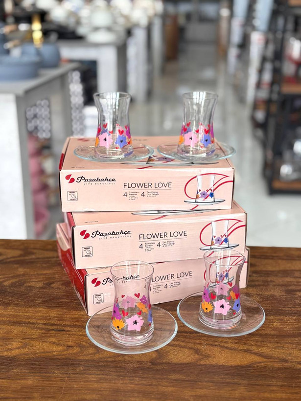 استکان و نعلبکی ۸پارچه پاشاباغچه طرح Flower Love کد 95290 | ست چای خوری لوکس ترکیه
