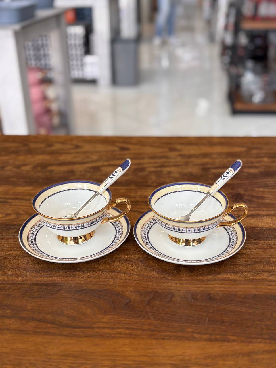 خرید چایخوری طلاکوب دوتایی طرح دور کرمی و آبی اصل وارداتی | KIT-91